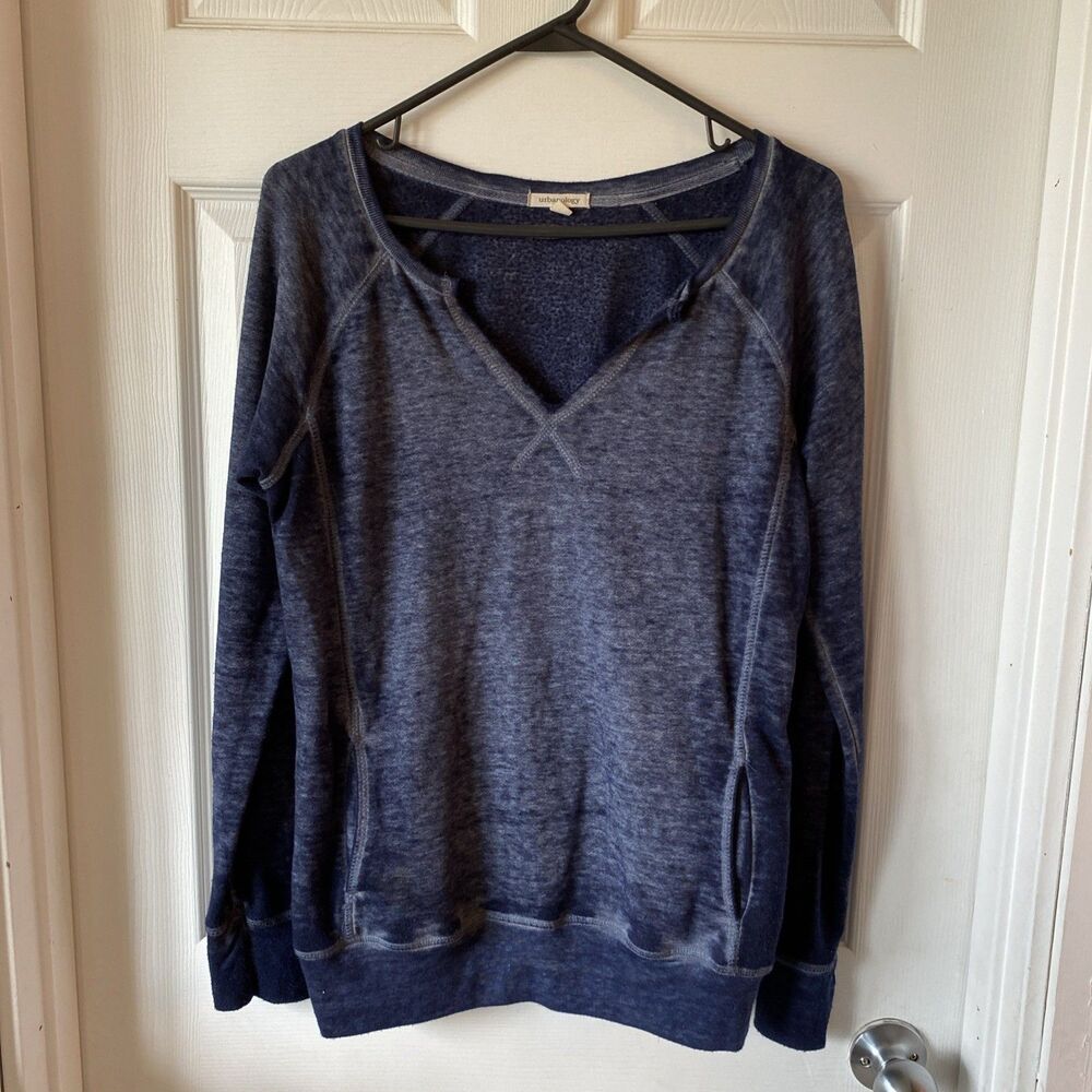 Urbanology Sweatshirt Women’s Size Medium V Neck Blue Pockets Light Pullover